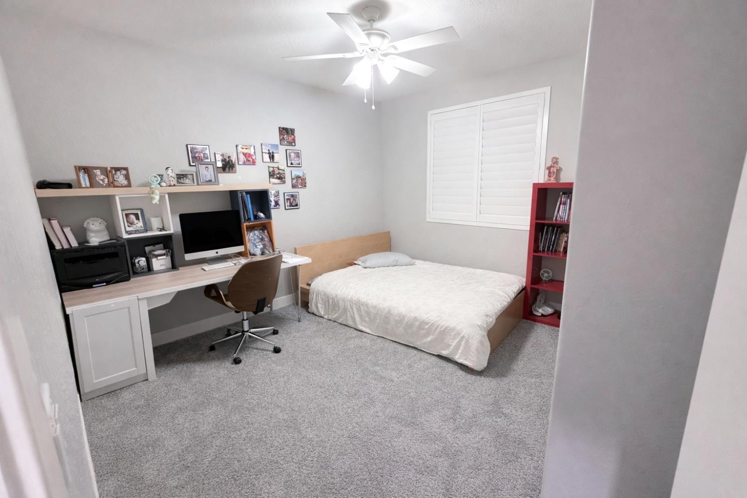 2031 N Osmun Ave, Clovis, CA 93619