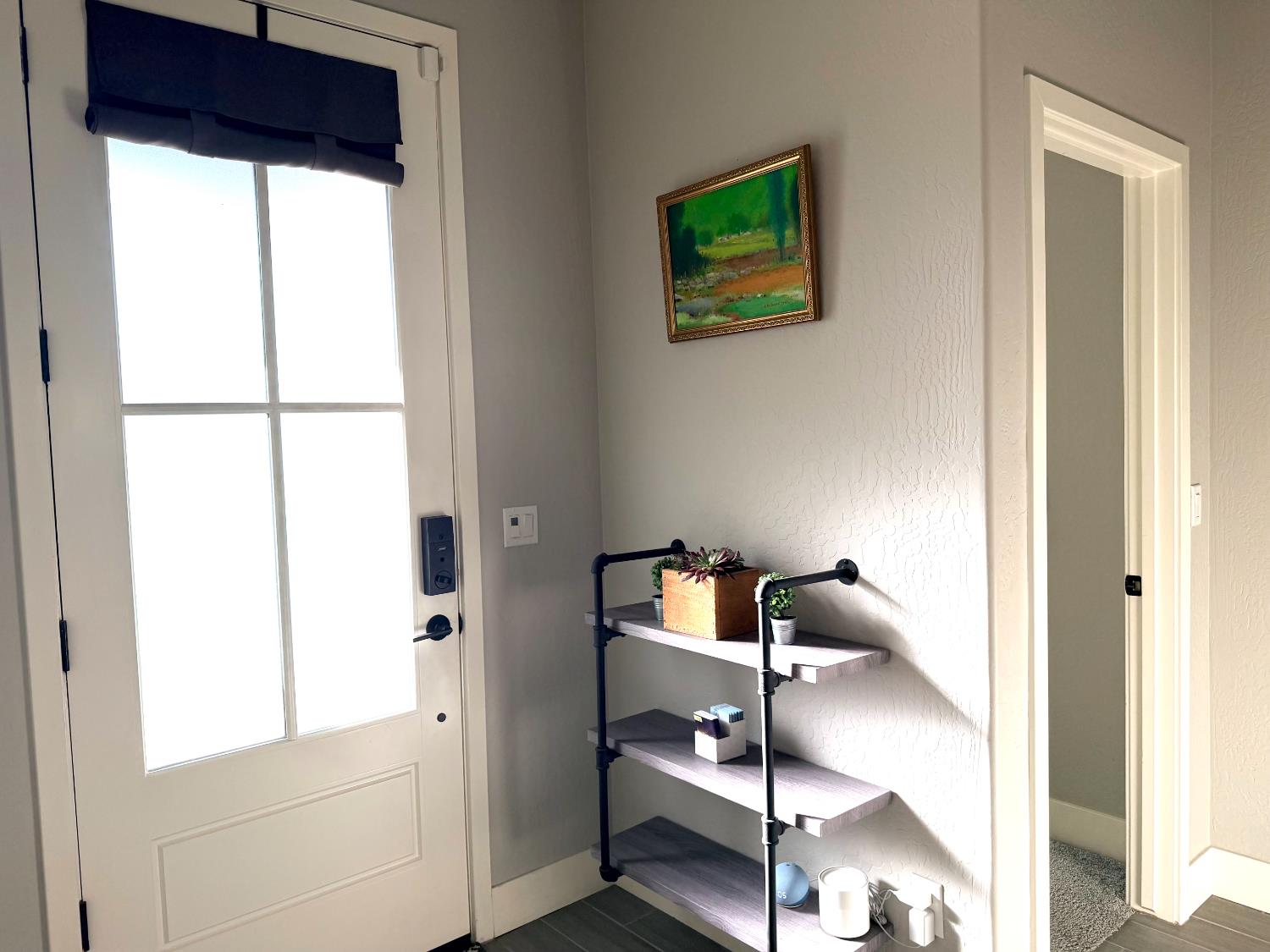 2031 N Osmun Ave, Clovis, CA 93619