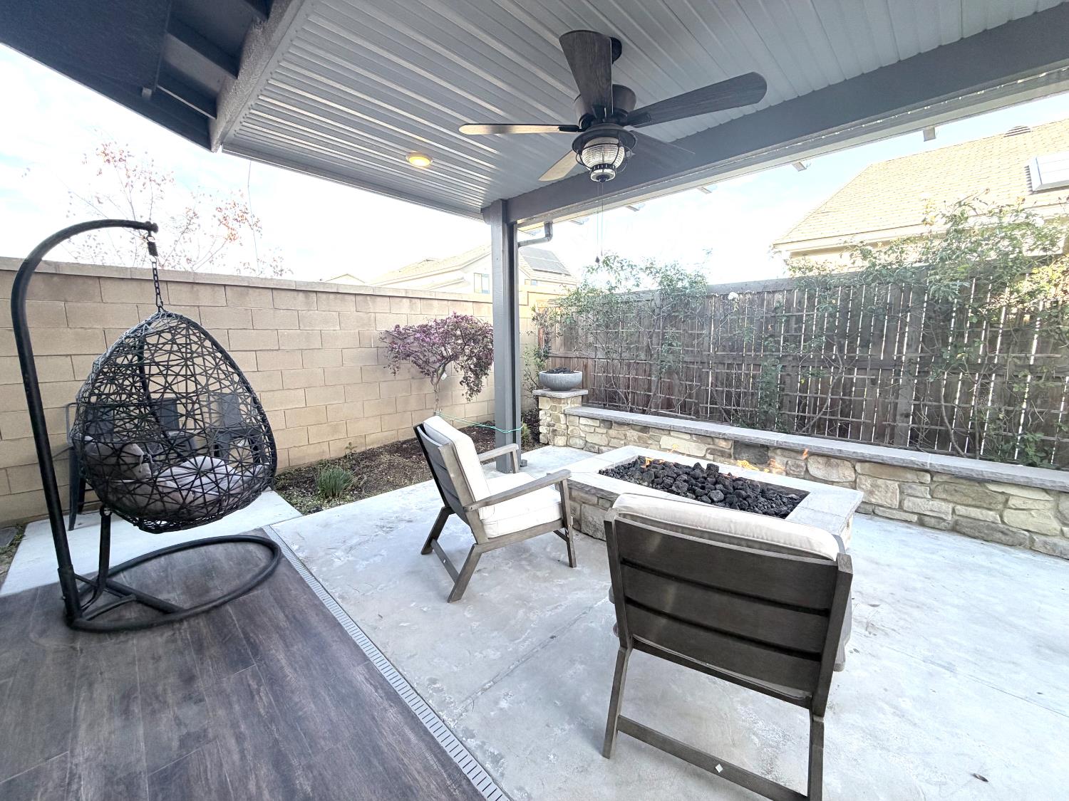 2031 N Osmun Ave, Clovis, CA 93619