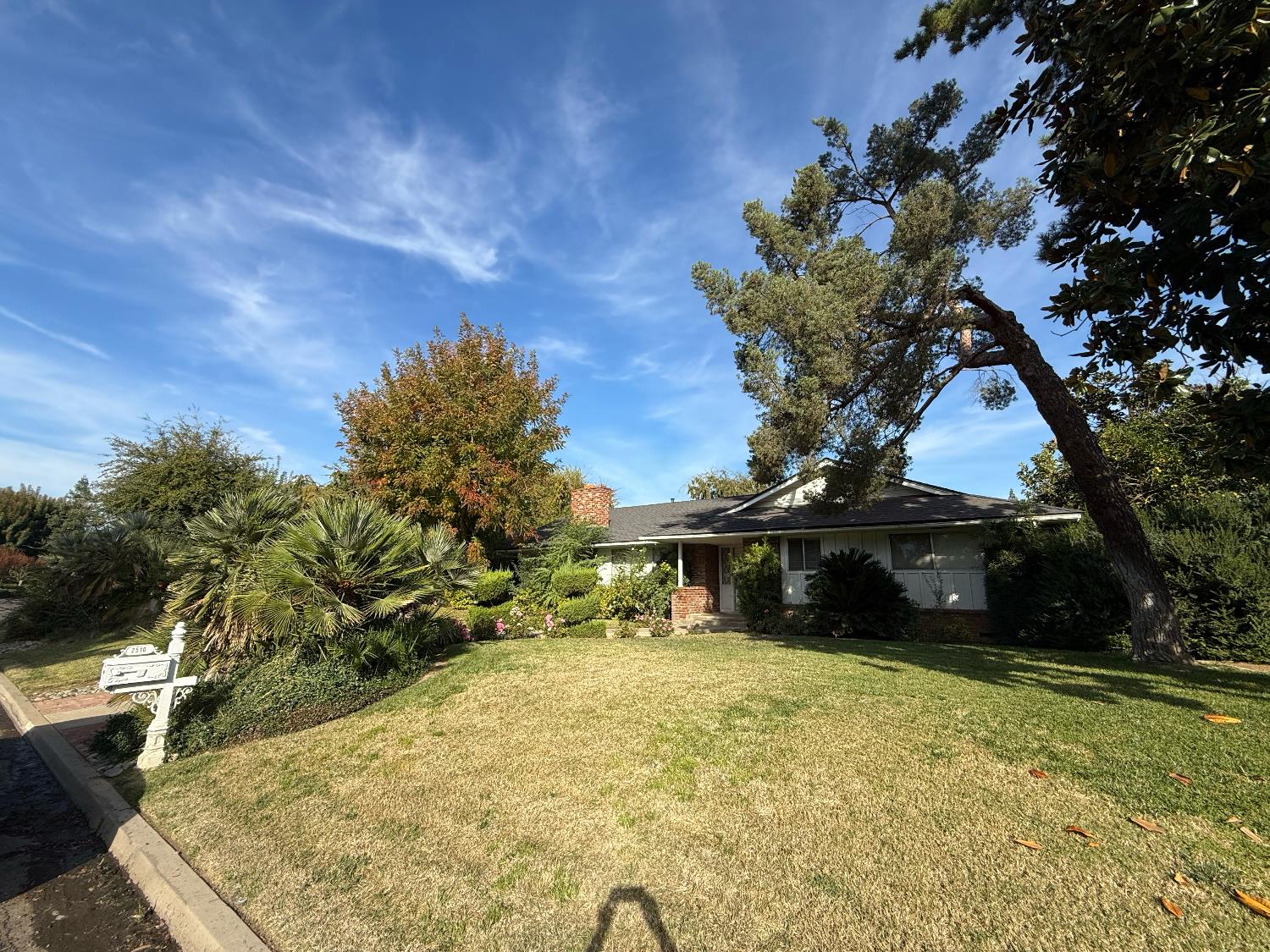 2510 W Escalon Ave, Fresno, CA 93711