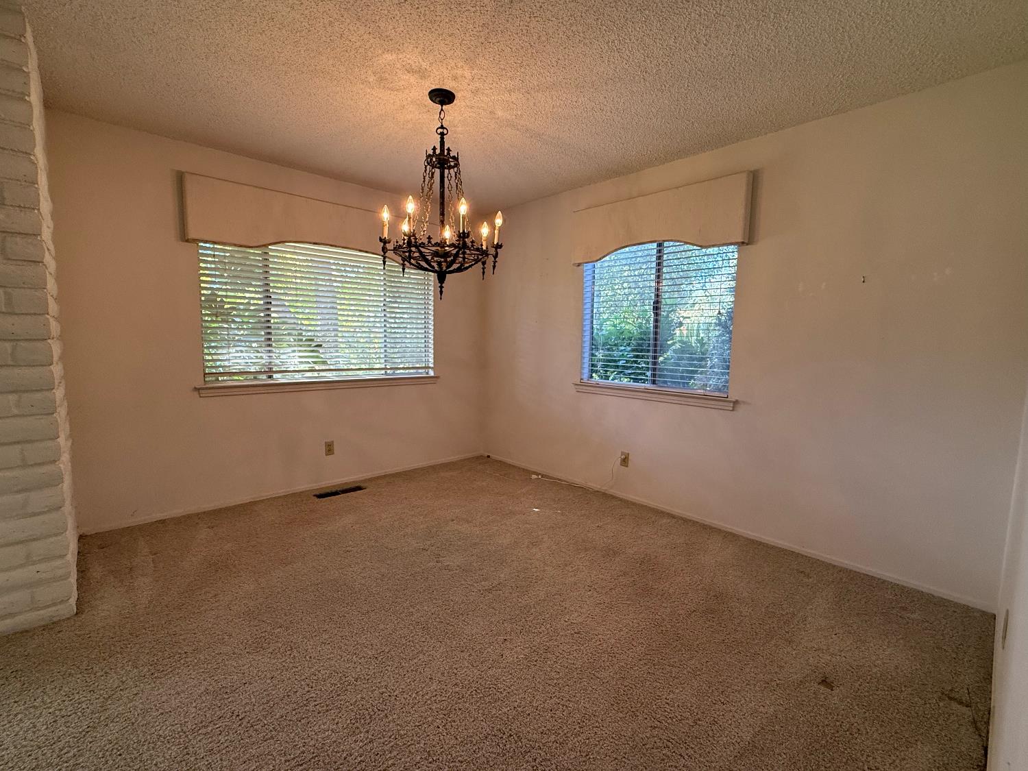 2510 W Escalon Ave, Fresno, CA 93711