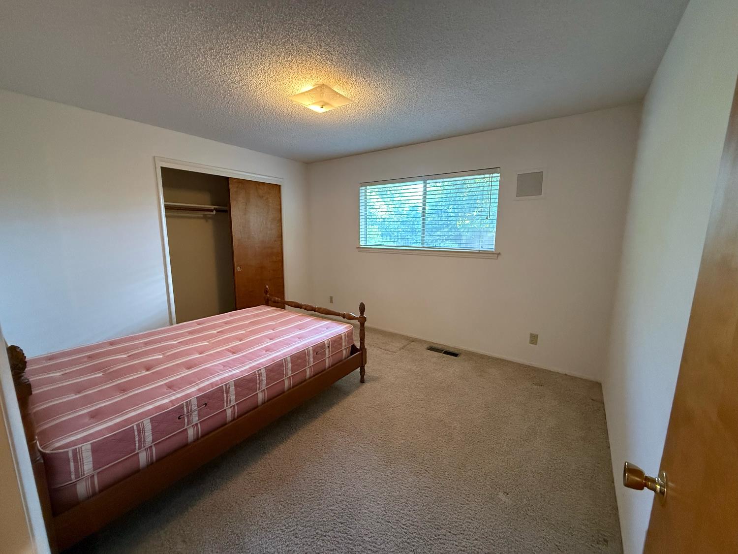 2510 W Escalon Ave, Fresno, CA 93711