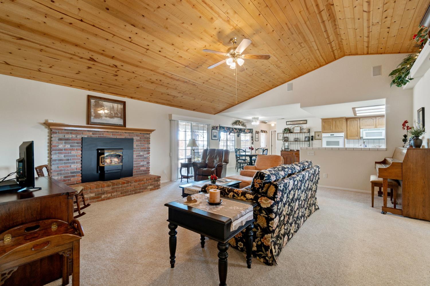 33867 Jennifer Ct, Coarsegold, CA 93614