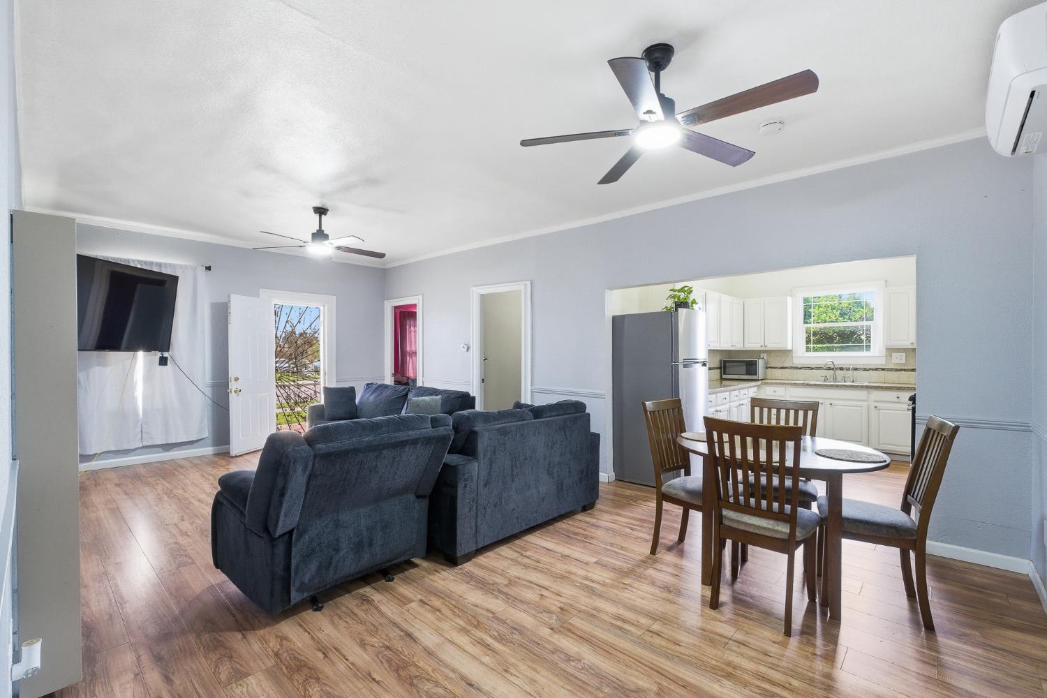 1920 9th St, Sanger, CA 93657