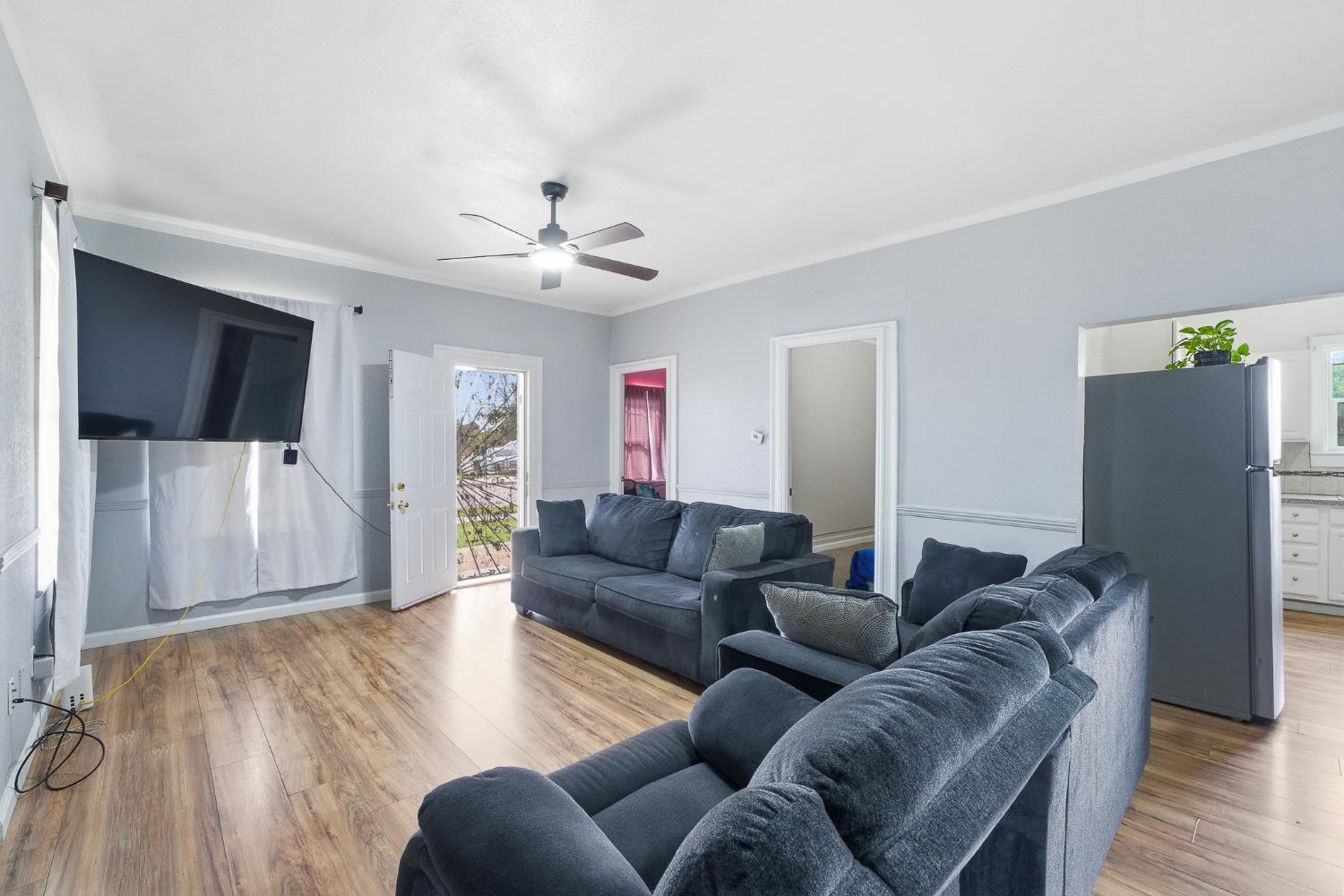 1920 9th St, Sanger, CA 93657