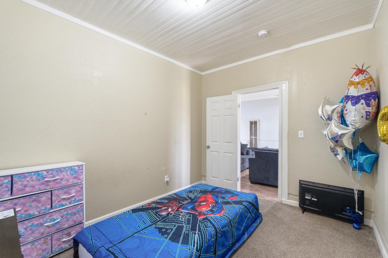 1920 9th St, Sanger, CA 93657