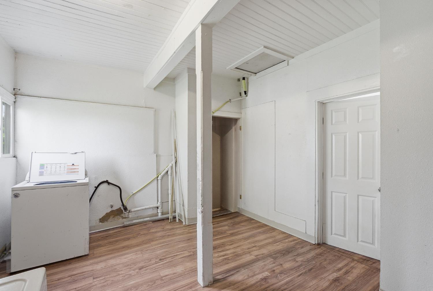 1920 9th St, Sanger, CA 93657