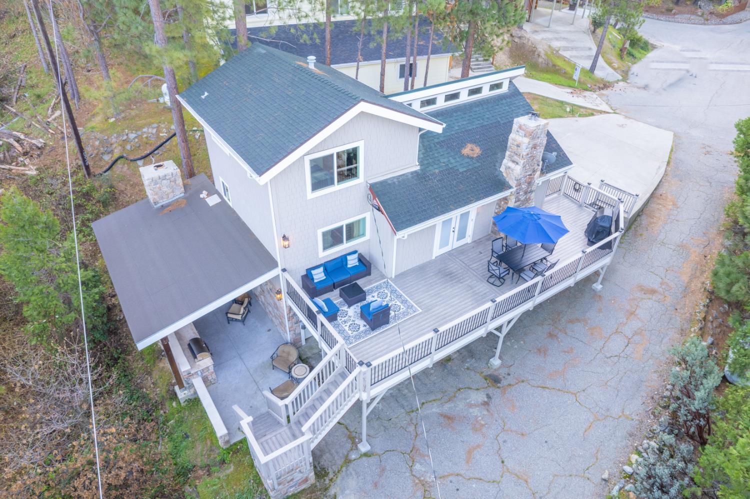 37748 Marina View Drive, Bass Lake, CA 93730