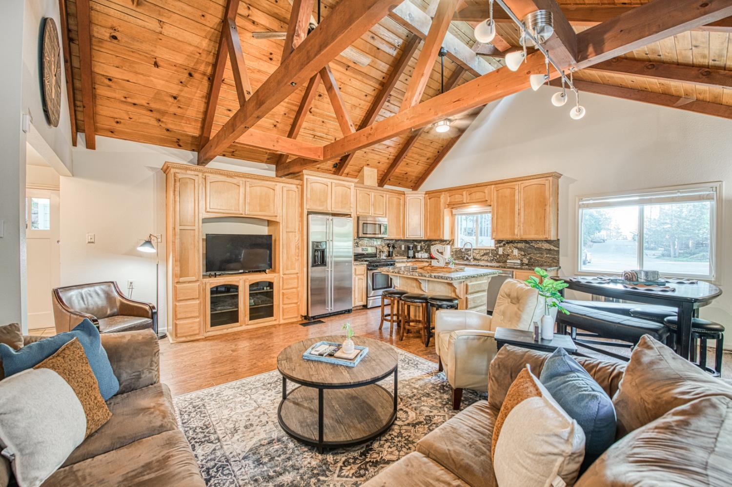 37748 Marina View Drive, Bass Lake, CA 93730