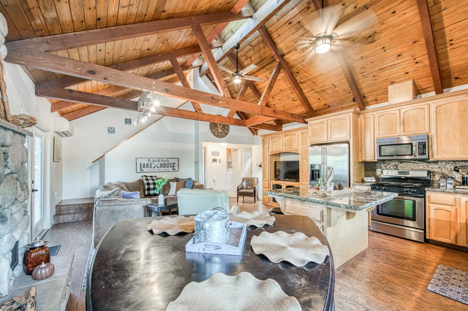 37748 Marina View Drive, Bass Lake, CA 93730