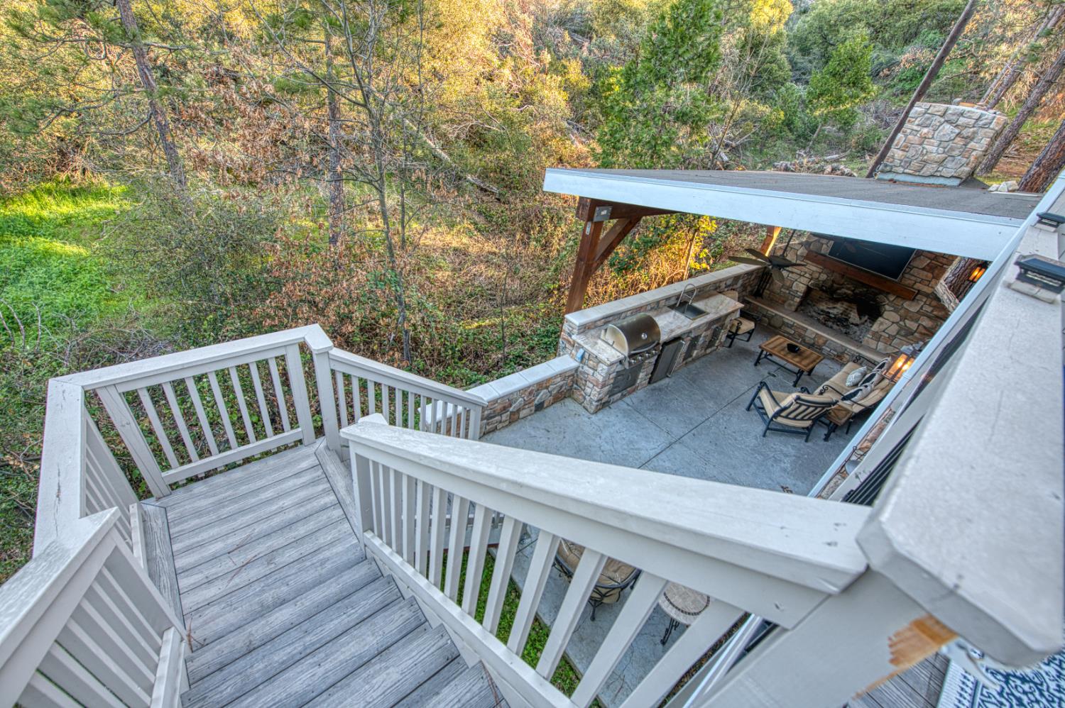 37748 Marina View Drive, Bass Lake, CA 93730