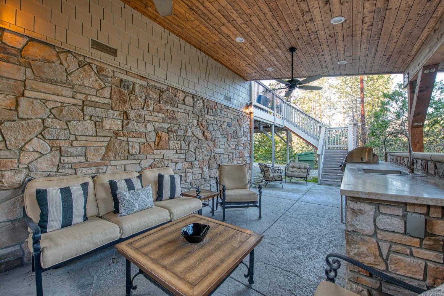 37748 Marina View Drive, Bass Lake, CA 93730