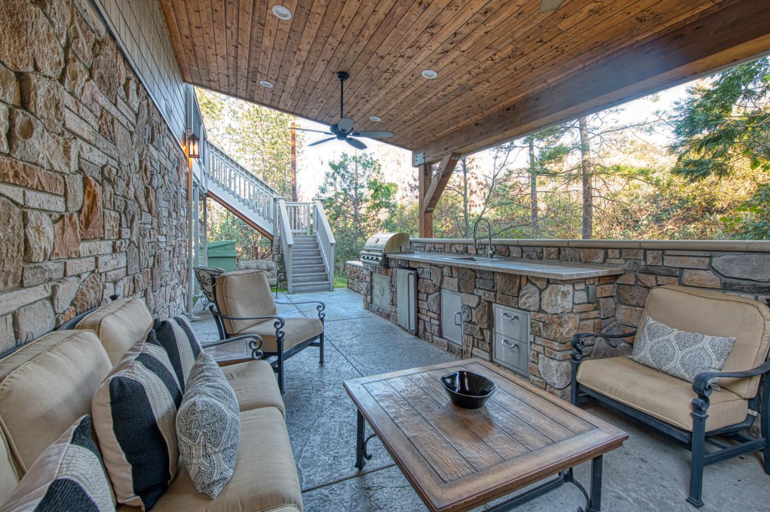 37748 Marina View Drive, Bass Lake, CA 93730