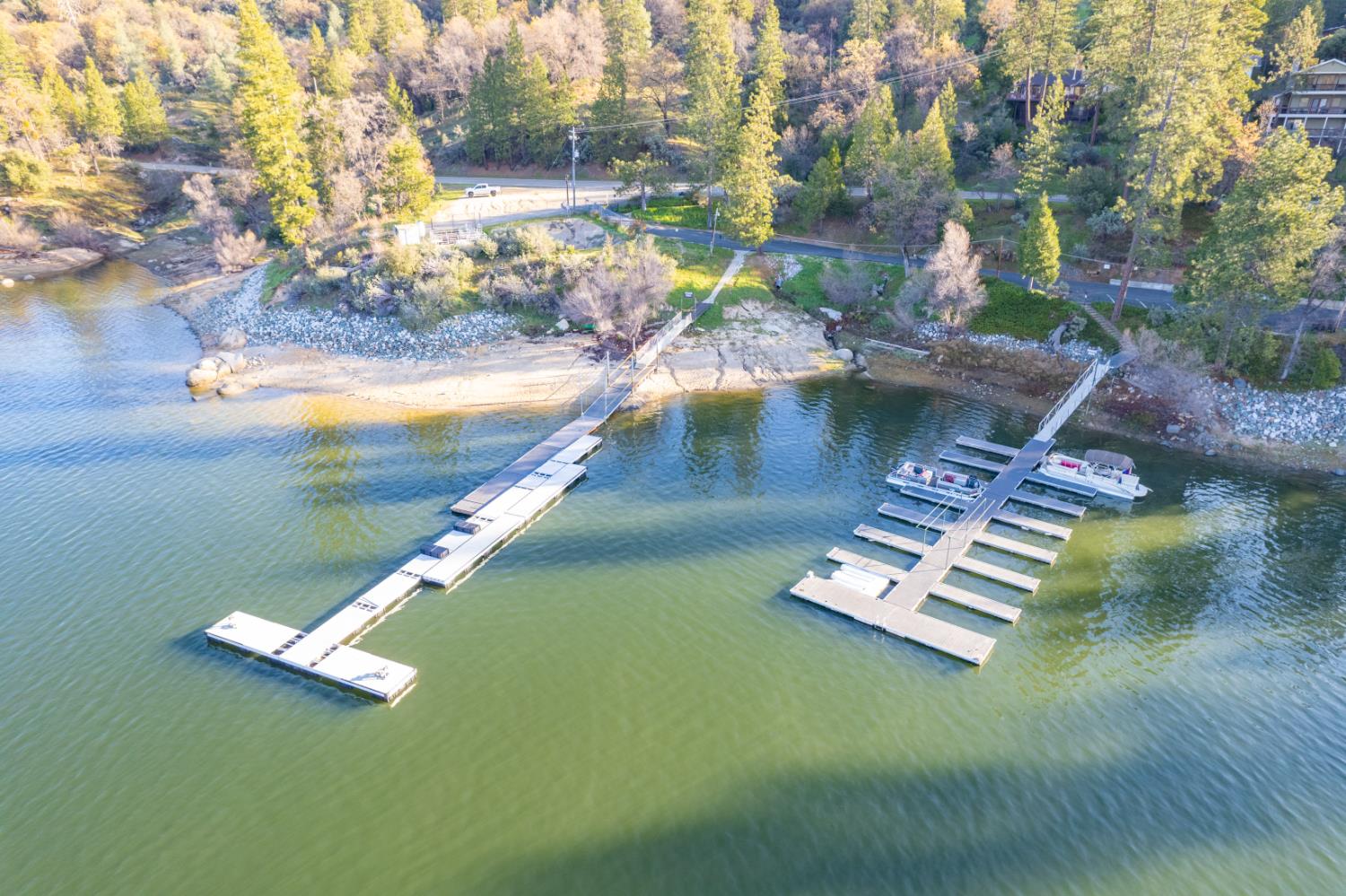 37748 Marina View Drive, Bass Lake, CA 93730