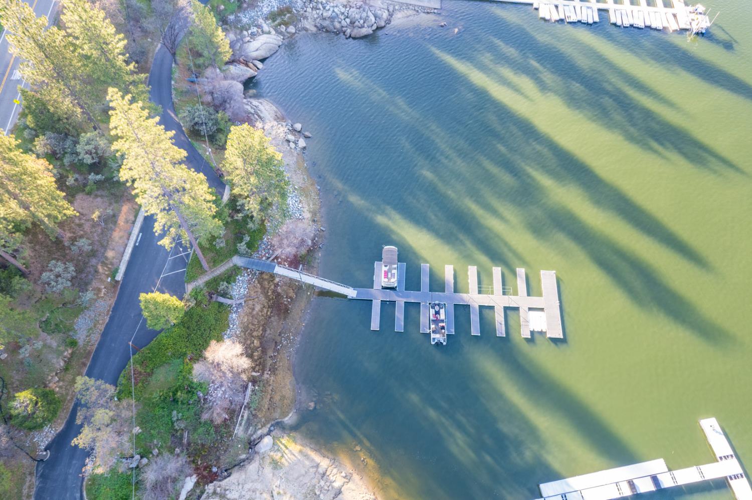 37748 Marina View Drive, Bass Lake, CA 93730