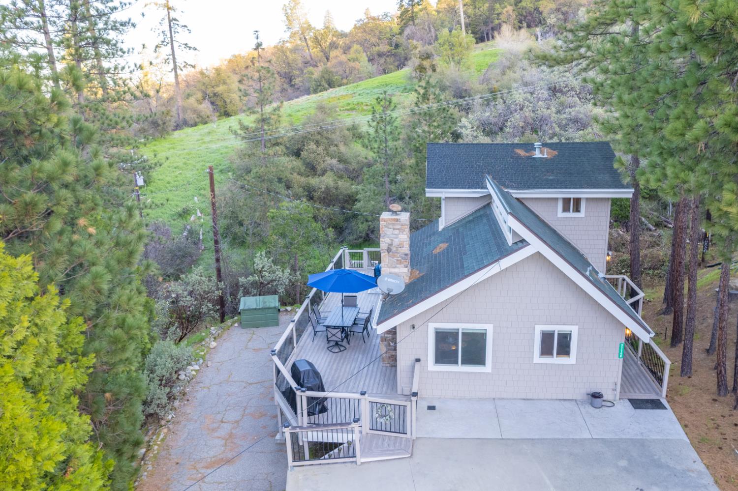 37748 Marina View Drive, Bass Lake, CA 93730