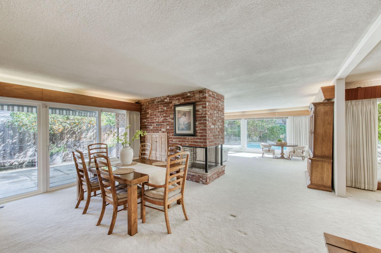 1449 W Barstow Ave, Fresno, CA 93711