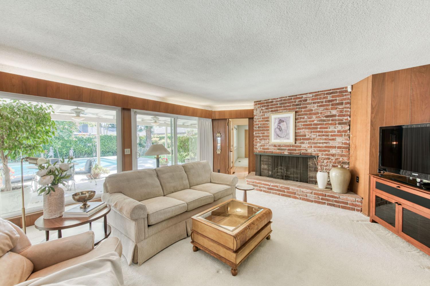 1449 W Barstow Ave, Fresno, CA 93711