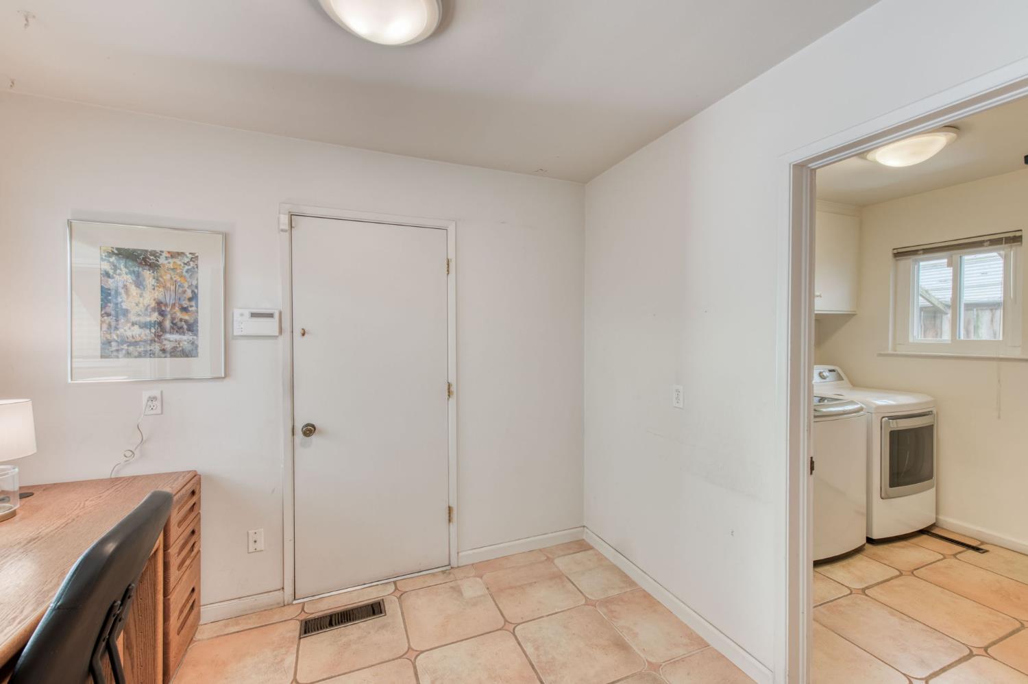 1449 W Barstow Ave, Fresno, CA 93711