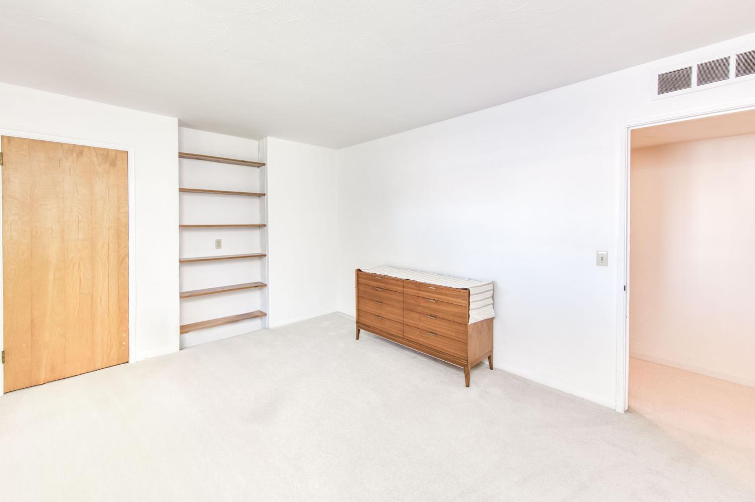 1449 W Barstow Ave, Fresno, CA 93711