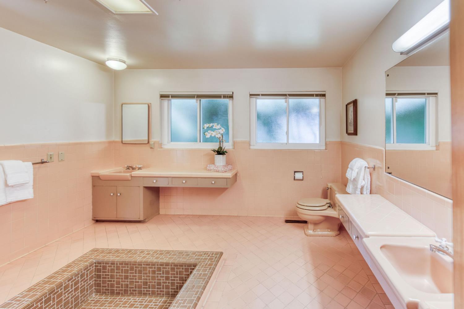 1449 W Barstow Ave, Fresno, CA 93711