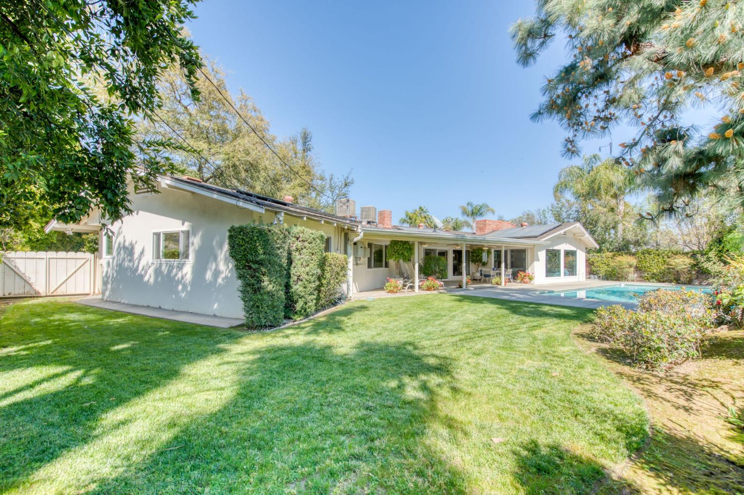 1449 W Barstow Ave, Fresno, CA 93711