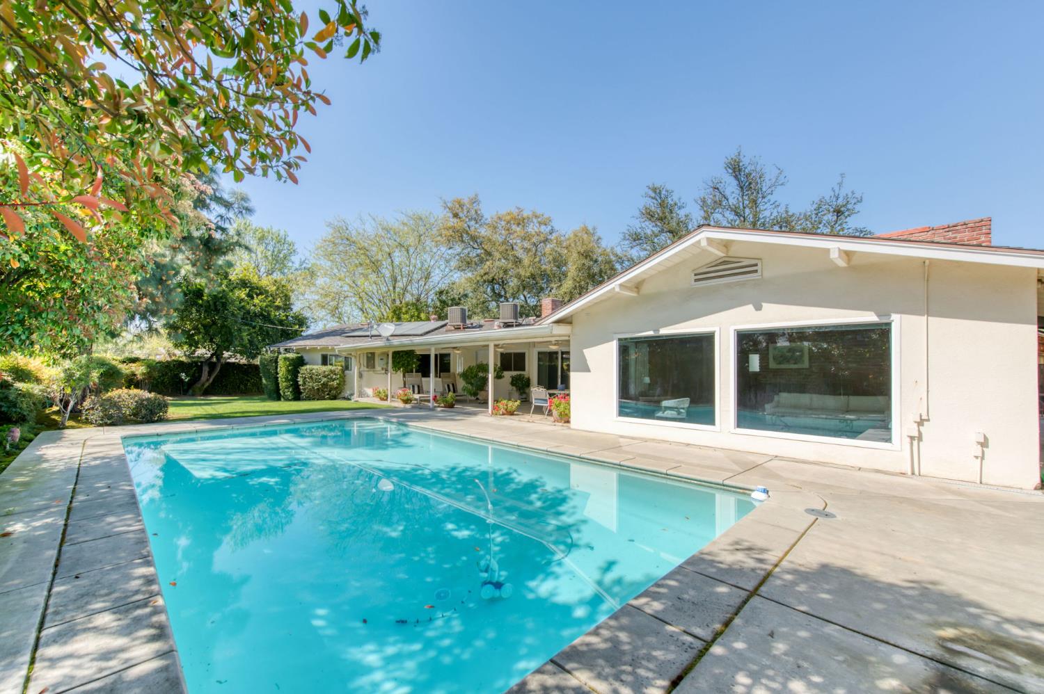 1449 W Barstow Ave, Fresno, CA 93711