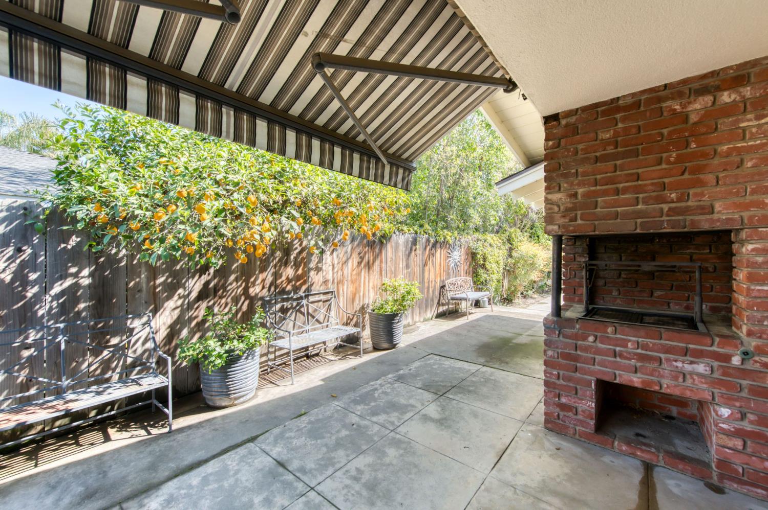 1449 W Barstow Ave, Fresno, CA 93711