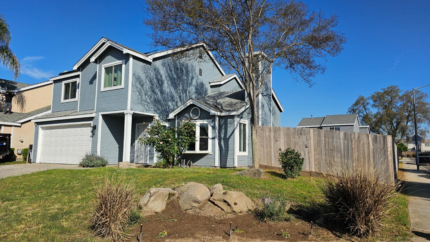 4622 W Griffith Way, Fresno, CA 93722