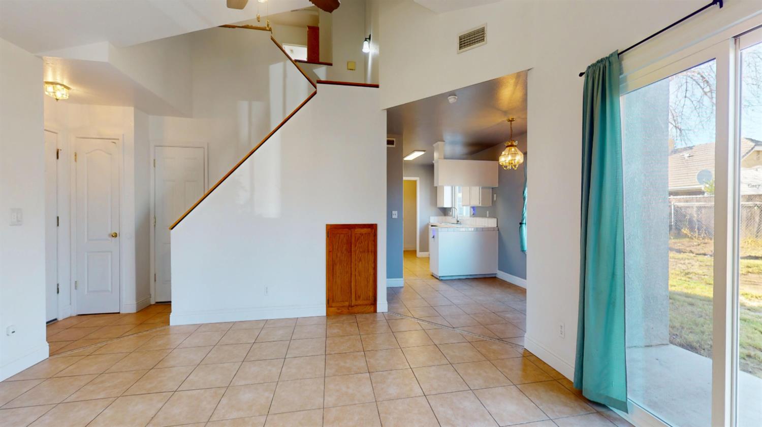 4622 W Griffith Way, Fresno, CA 93722