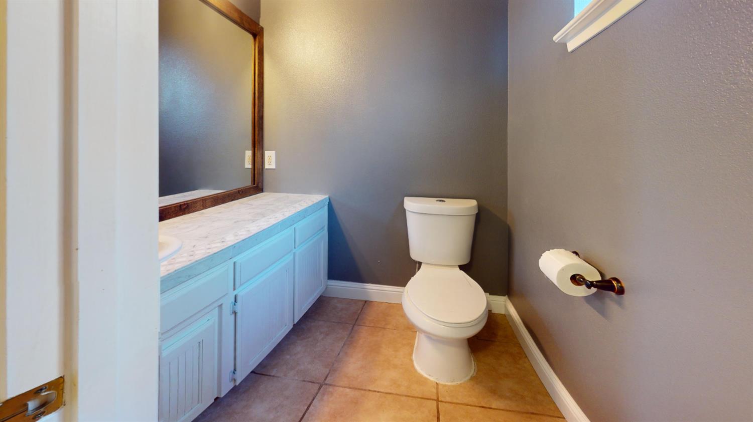 4622 W Griffith Way, Fresno, CA 93722