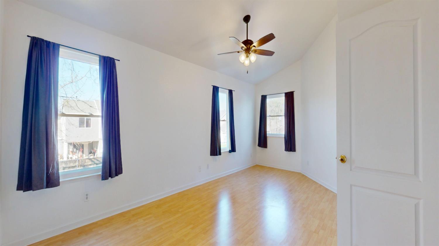 4622 W Griffith Way, Fresno, CA 93722