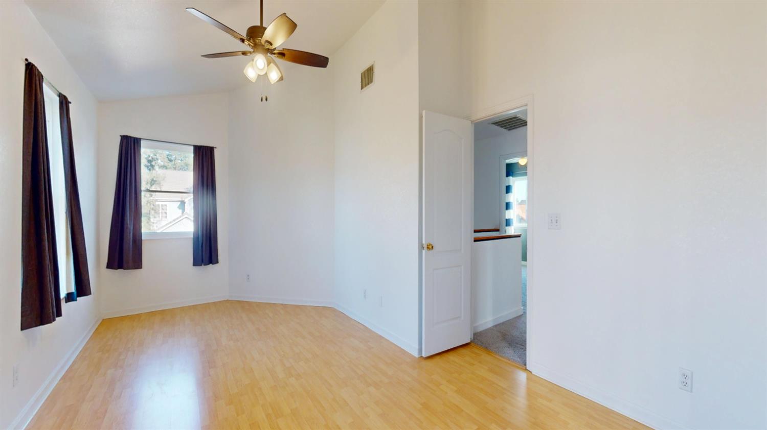 4622 W Griffith Way, Fresno, CA 93722