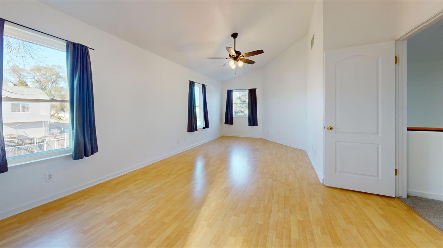 4622 W Griffith Way, Fresno, CA 93722