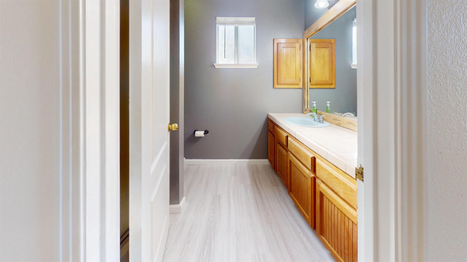 4622 W Griffith Way, Fresno, CA 93722