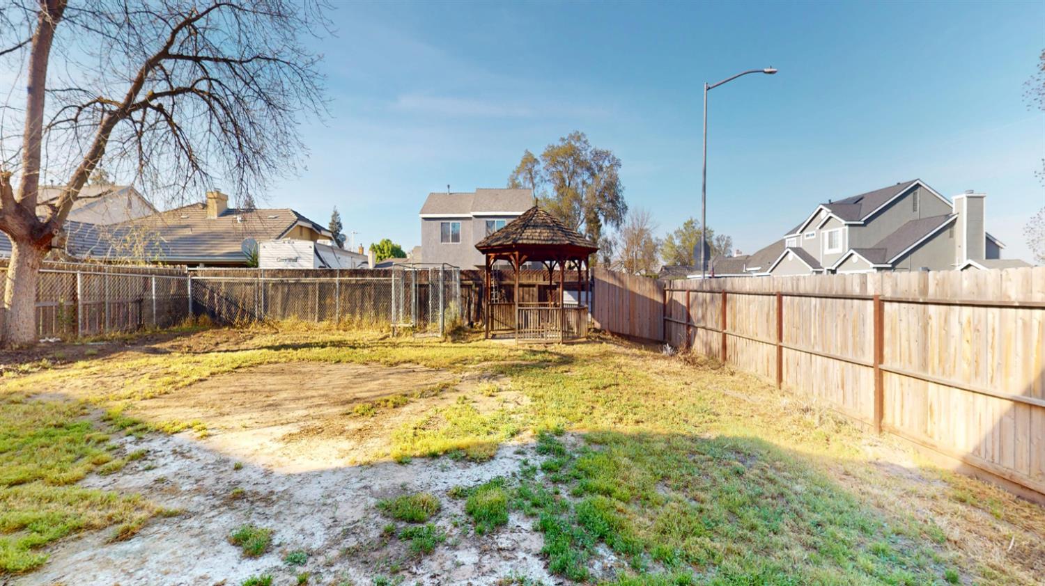 4622 W Griffith Way, Fresno, CA 93722