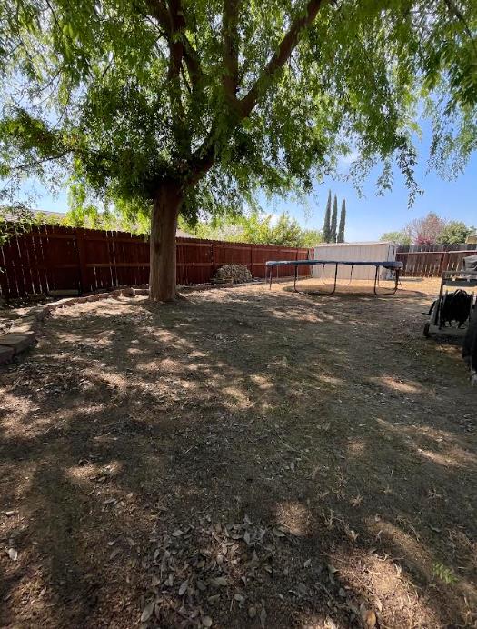 5718 E Burns Ave, Fresno, CA 93727