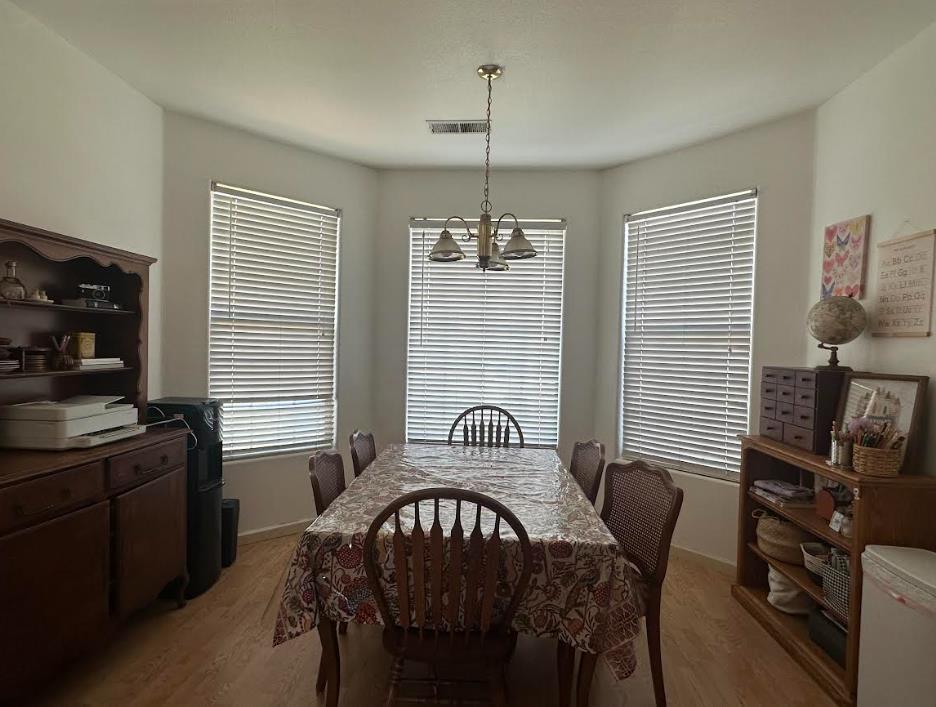 5718 E Burns Ave, Fresno, CA 93727