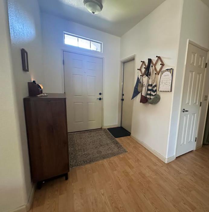 5718 E Burns Ave, Fresno, CA 93727