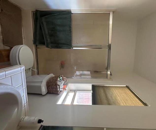 5718 E Burns Ave, Fresno, CA 93727