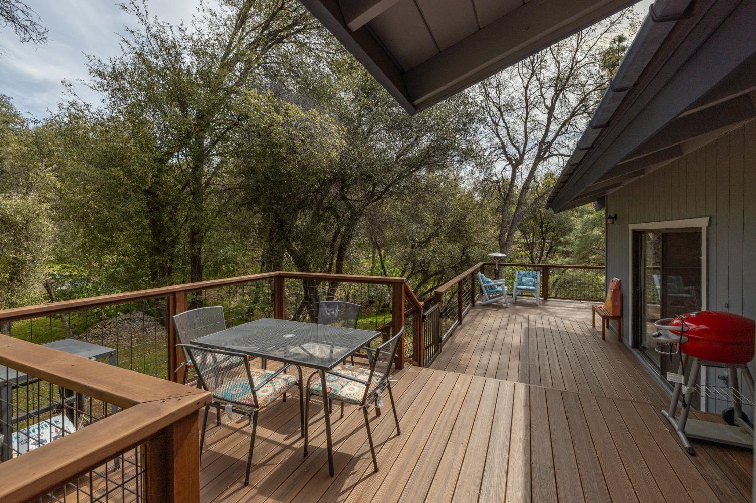 51739 Quail Run Dr, Oakhurst, CA 93644