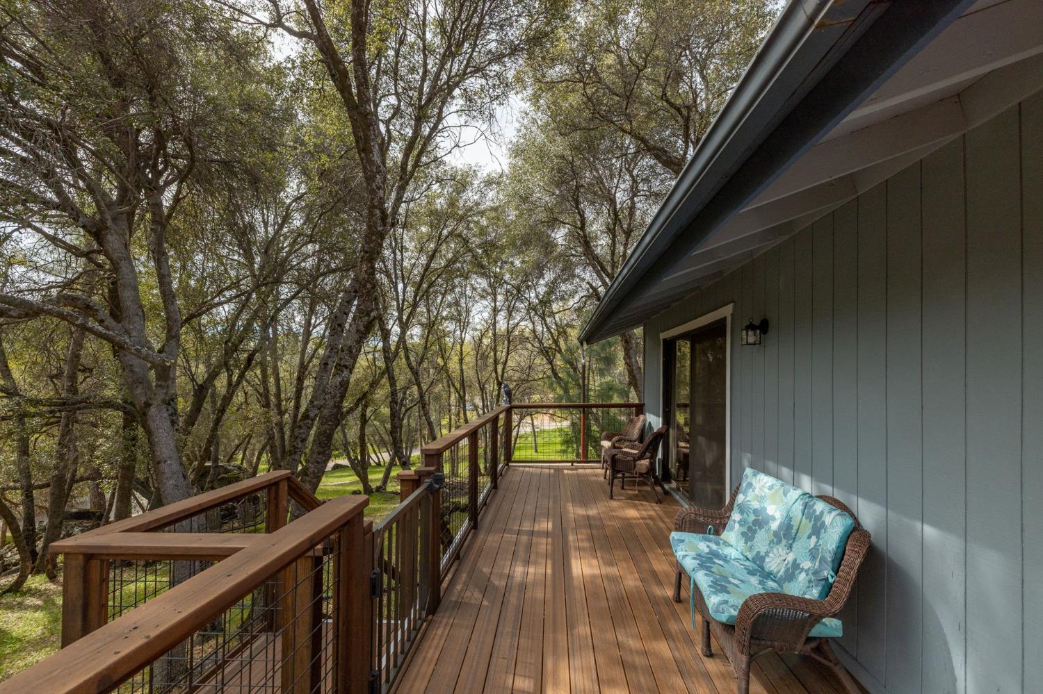 51739 Quail Run Dr, Oakhurst, CA 93644