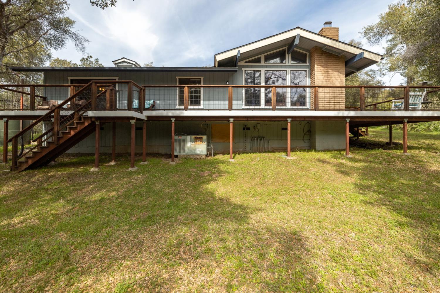 51739 Quail Run Dr, Oakhurst, CA 93644