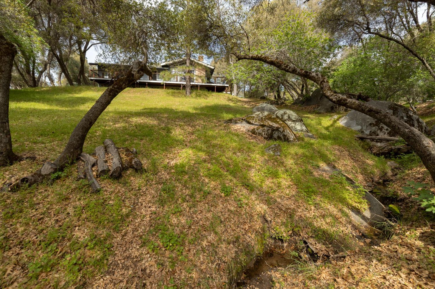 51739 Quail Run Dr, Oakhurst, CA 93644