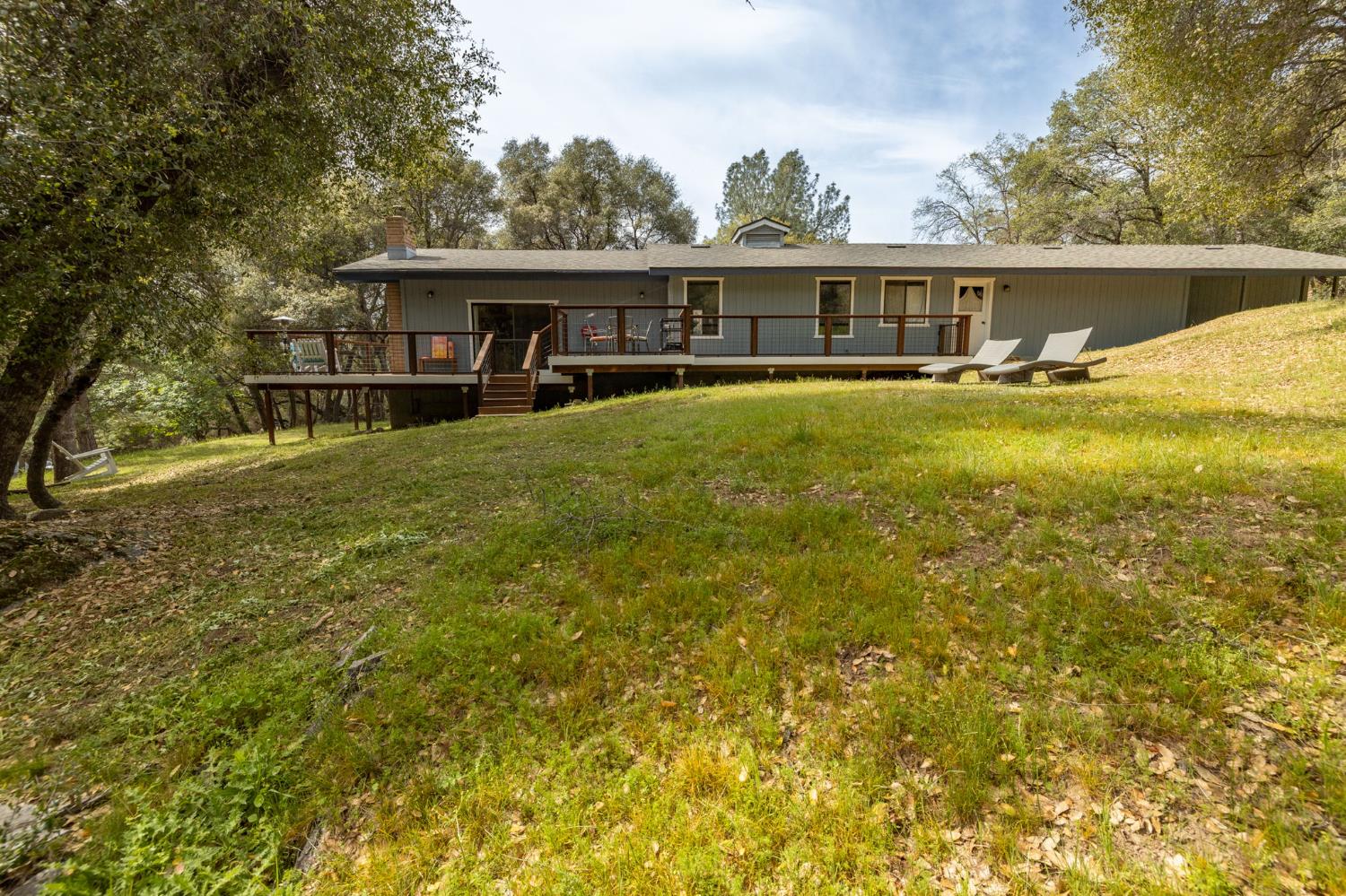 51739 Quail Run Dr, Oakhurst, CA 93644
