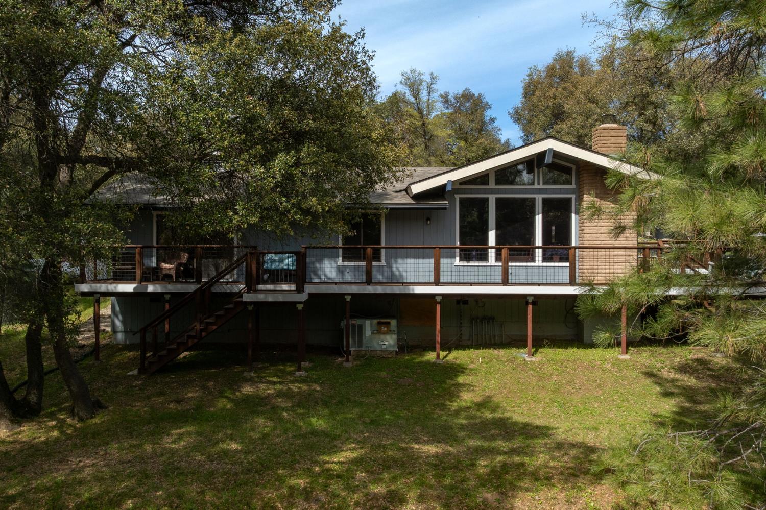 51739 Quail Run Dr, Oakhurst, CA 93644