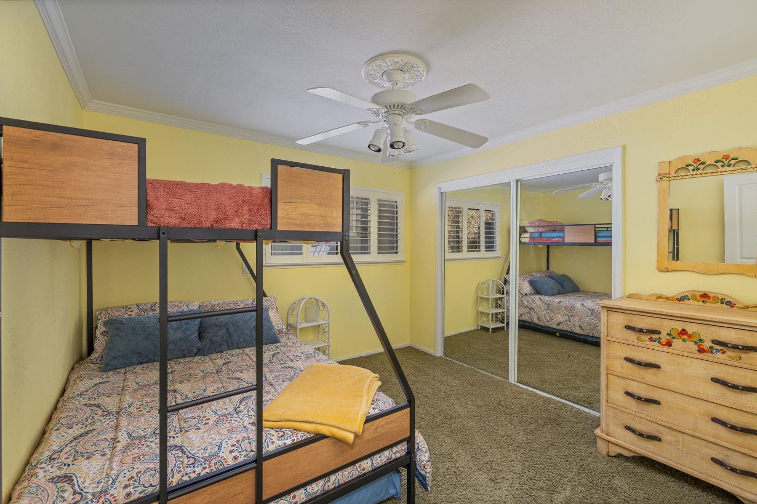 51739 Quail Run Dr, Oakhurst, CA 93644