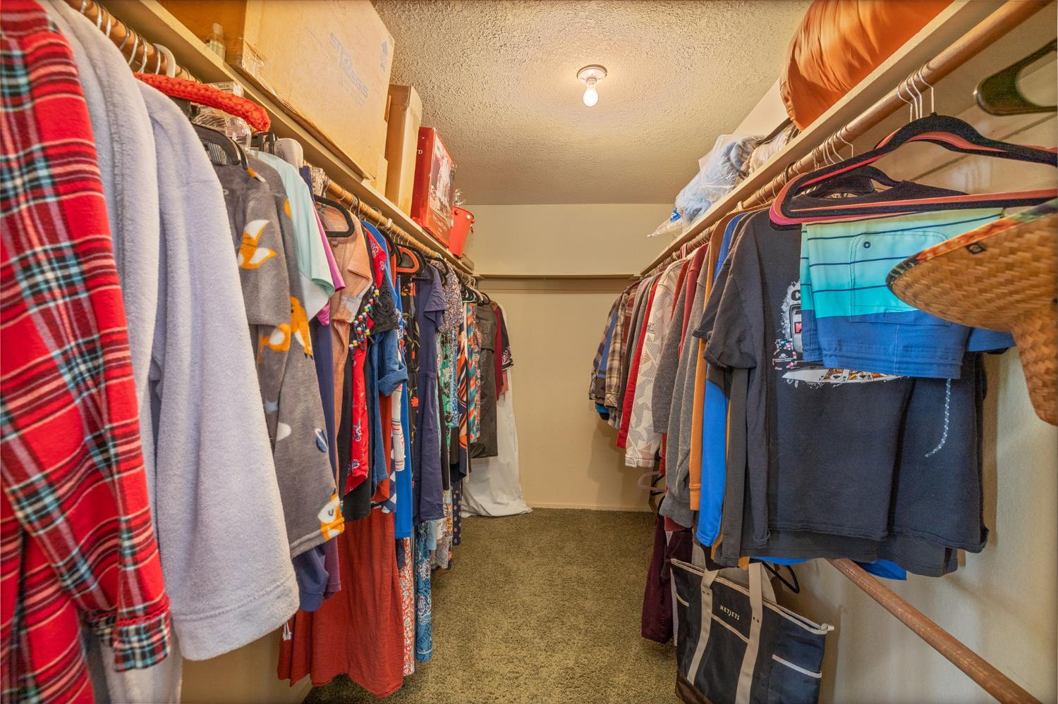 51739 Quail Run Dr, Oakhurst, CA 93644