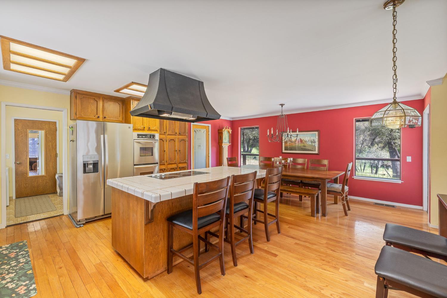 51739 Quail Run Dr, Oakhurst, CA 93644