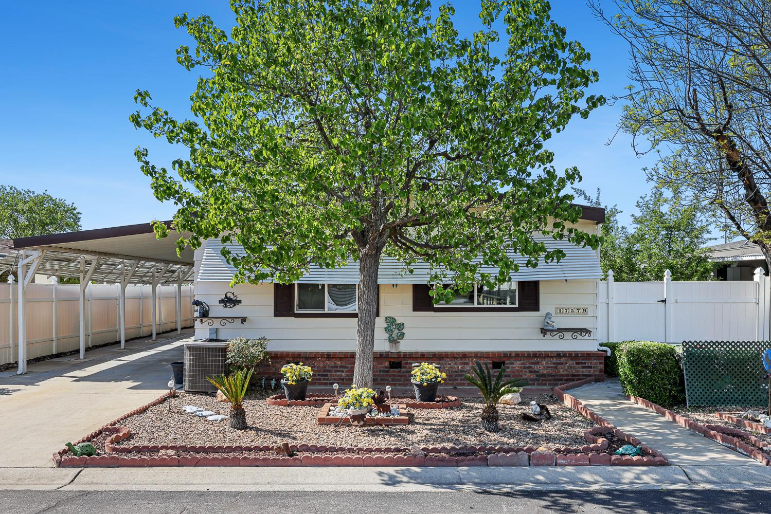 17579 Parkcliffe Ln, Friant, CA 93626